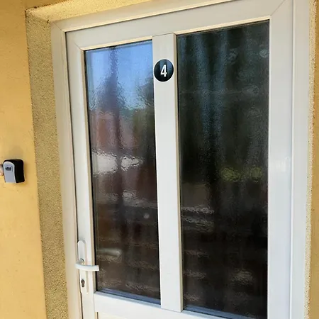 Soba Pri Kosu Nastanitev v družini *